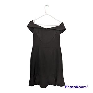 Gianni Bini black Suze off the shoulder dress size 8.